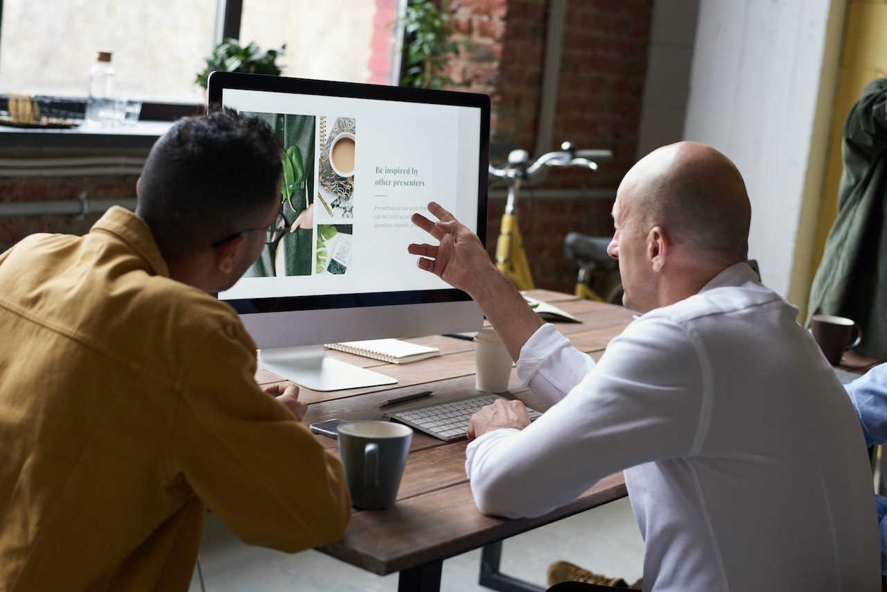 UX-designers-looking-at-computer-working-psychology-degree-jobs