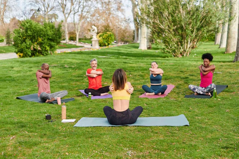 Yoga-Teacher-And-Students-Meditating-how-to-begin-self-discovery