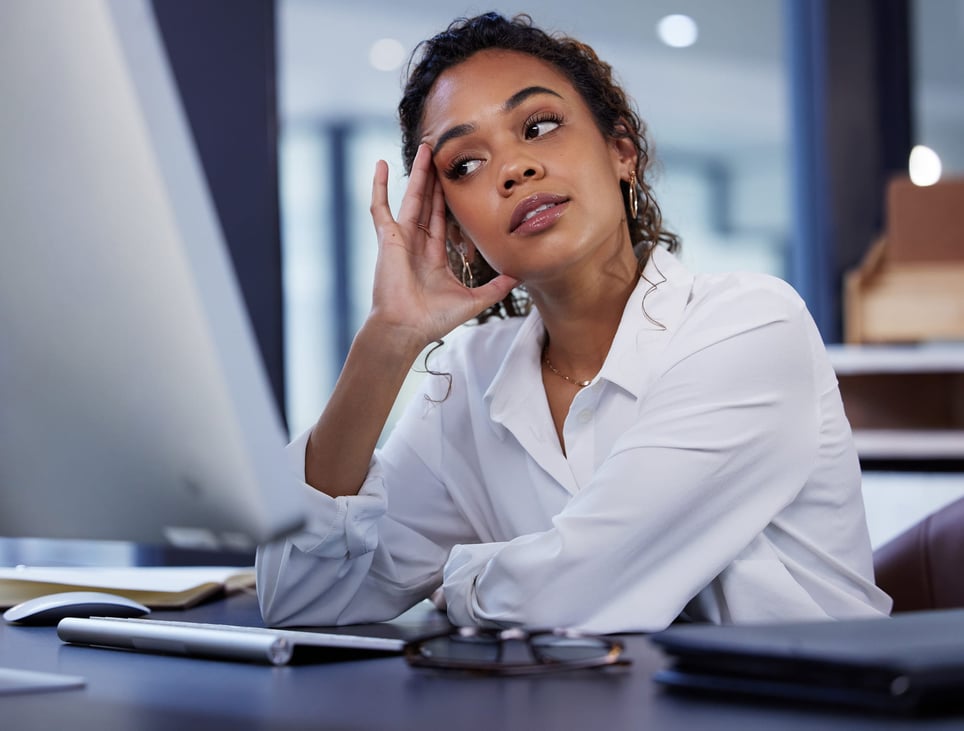 frustrated-woman-reflecting-at-work-rage-quitting