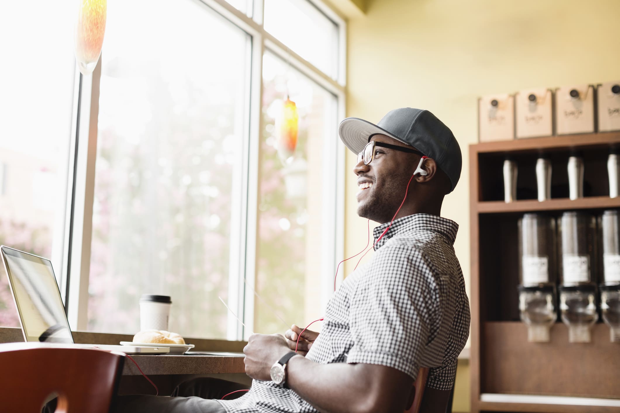 man-using-headphones-what-is-guided-imagery-for-stress