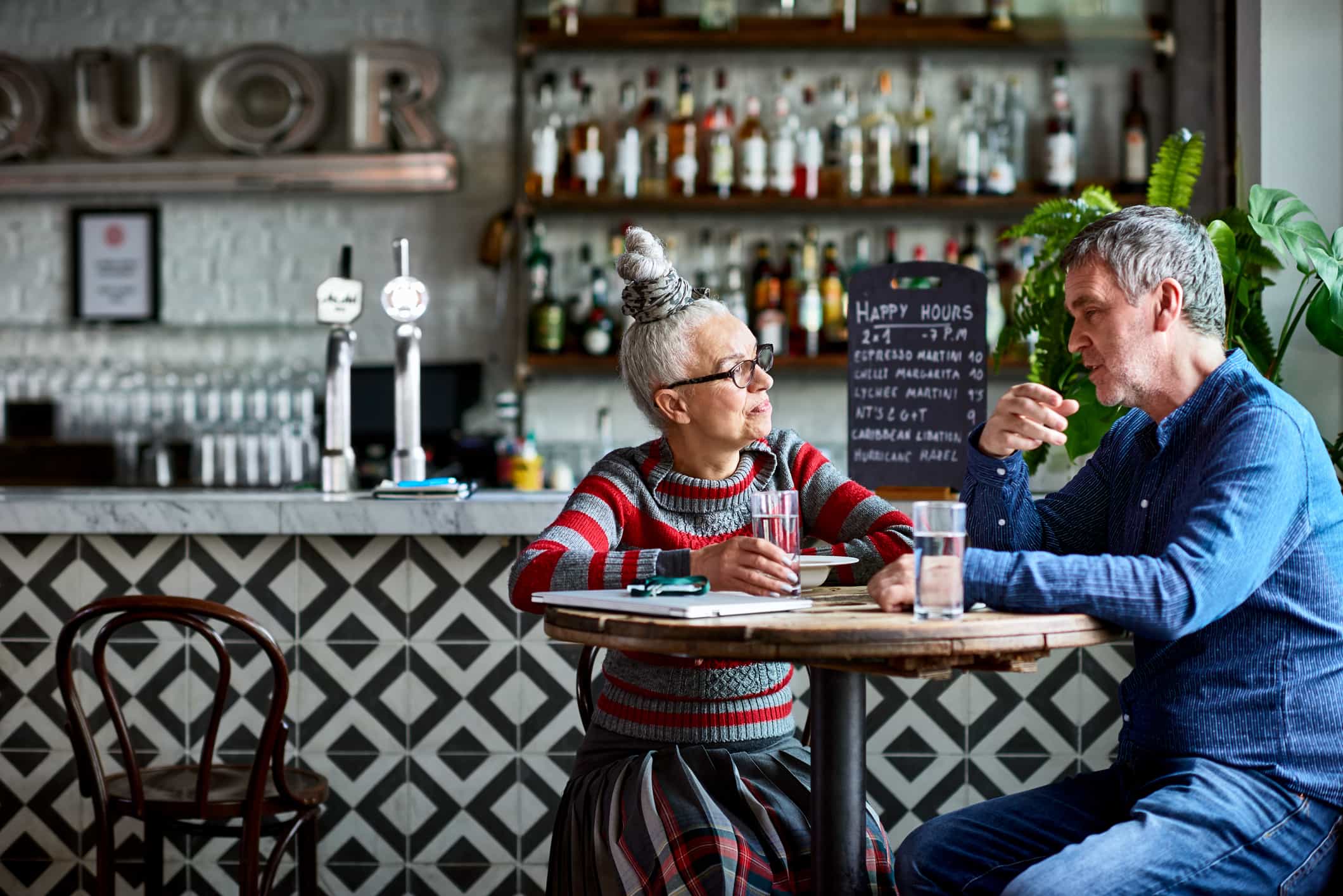 woman-listening-to-colleague-how-to-find-my-calling