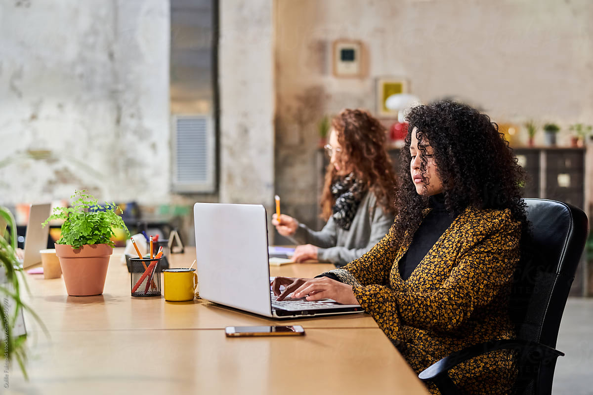 women-typing-inclusive-leadership